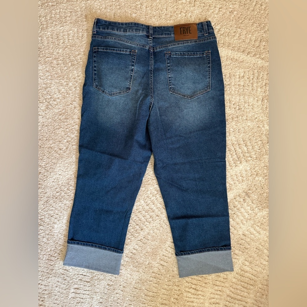 Frye women’s High Rise jeans size 12 NWOT - Picture 3 of 5